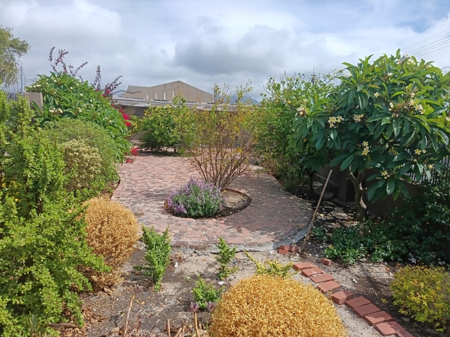 4 Bedroom Property for Sale in Athlone Western Cape